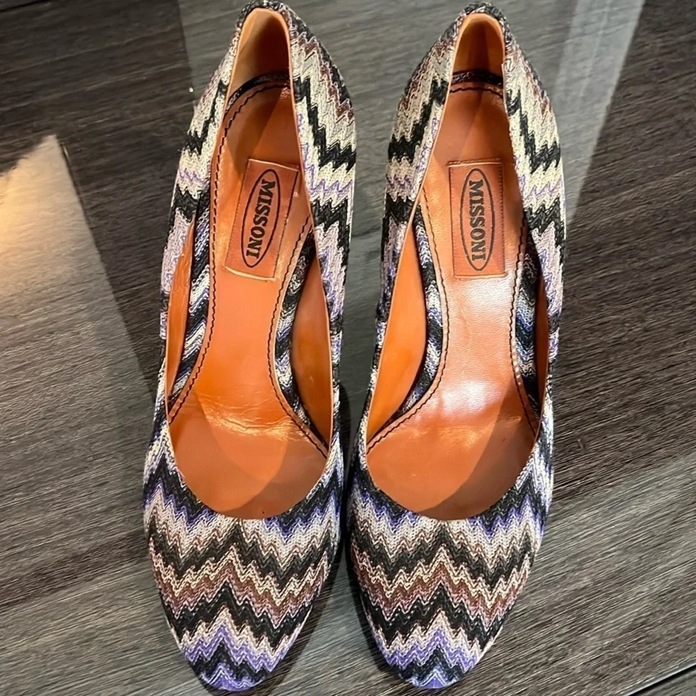 Missoni 37.5 / 7.5 Rashel Signature Chevron Pumps Heels